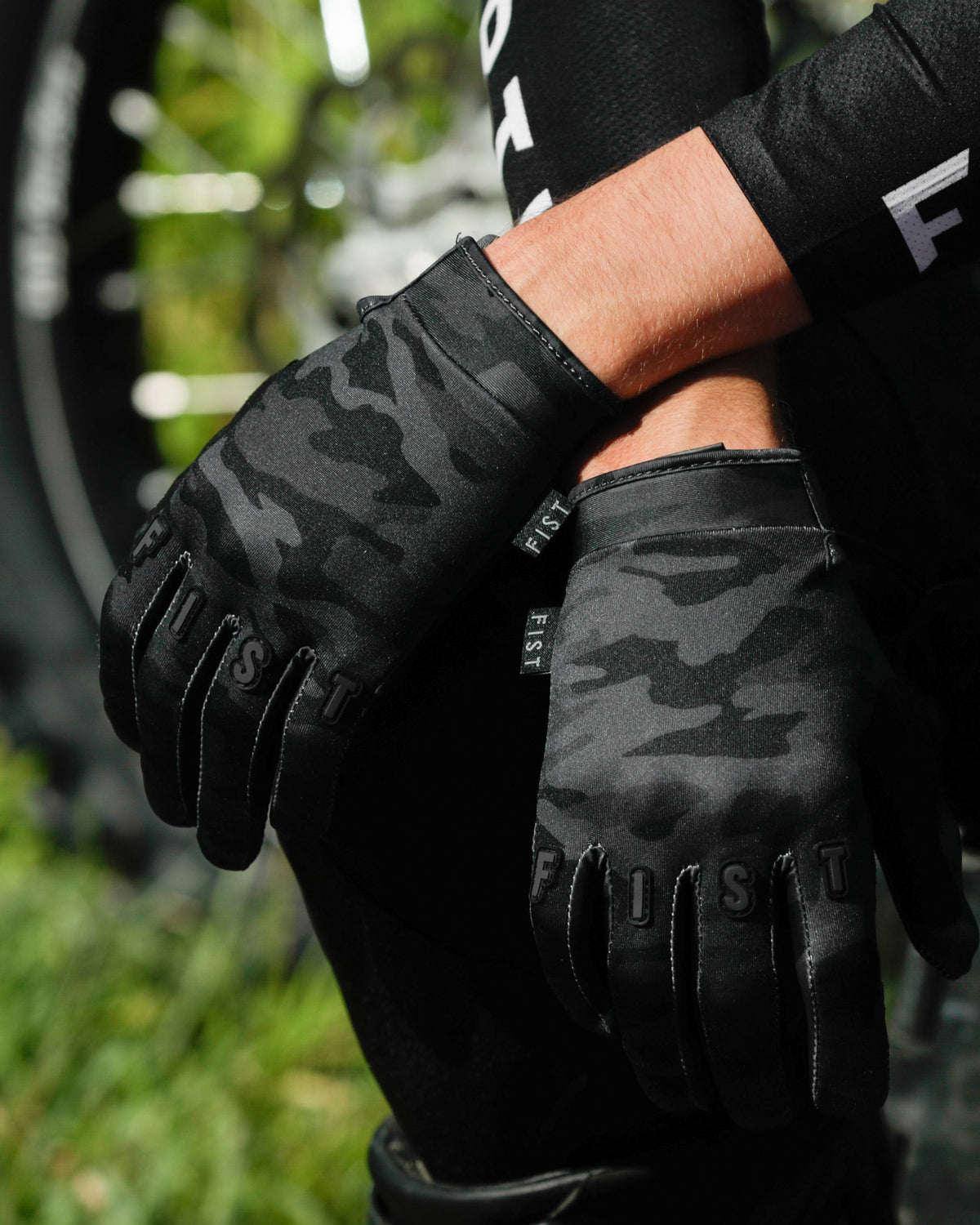 Black Camo Frosty Adult Cold Weather Glove