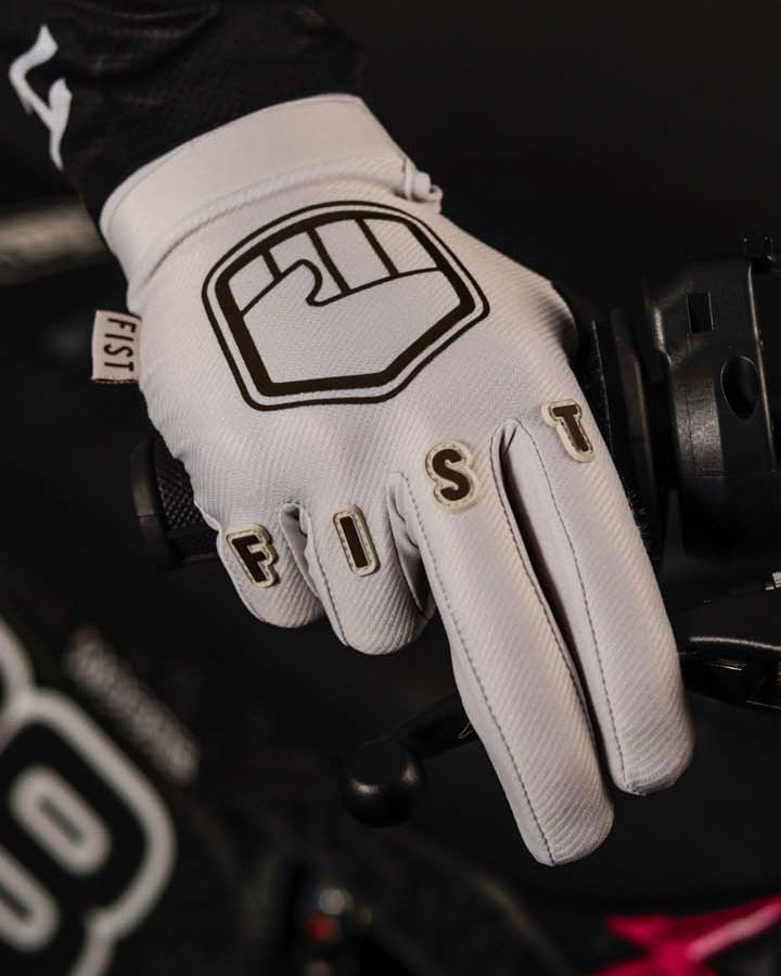 Earth Stocker Adult Glove - Bone
