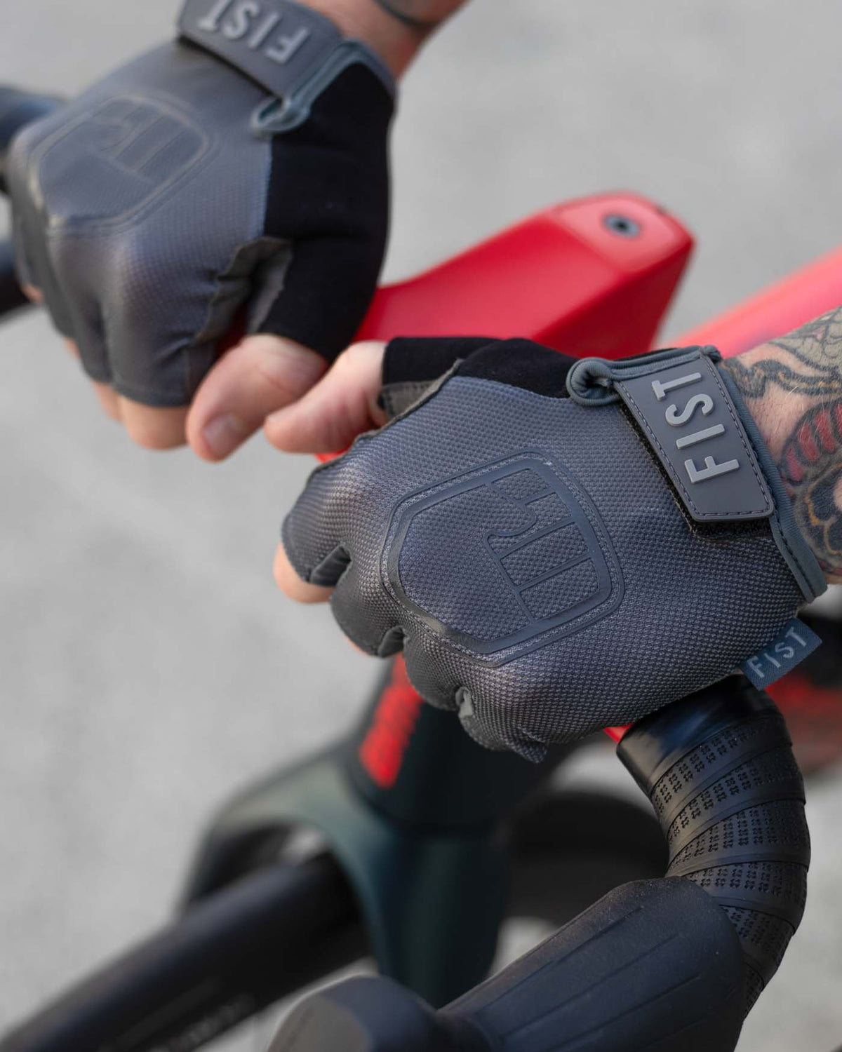 Greyscale 1/2 Finger Adult Glove