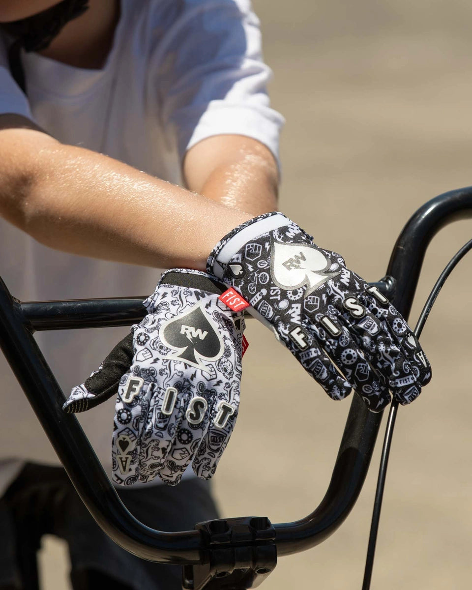 YOUTH GLOVES